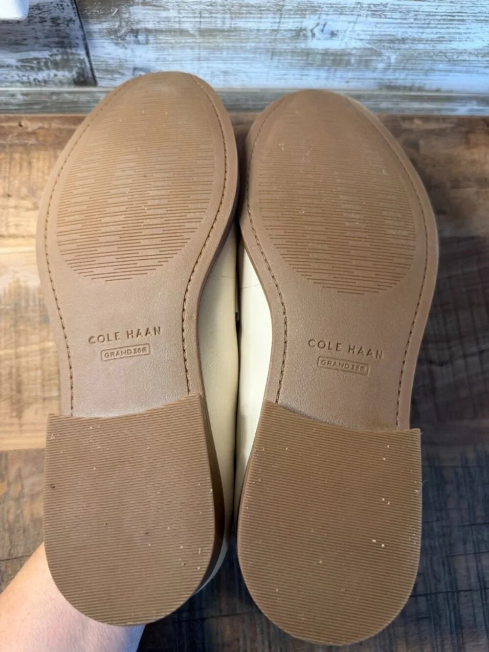 Cole Haan Women Stassi Penny Loafer 8.5B Pump Sandollar Sophisticated Loungewear